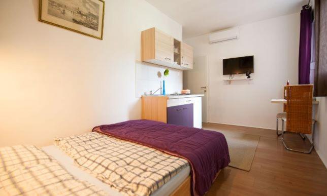 Centar 2 Private Room With Ensuite And Kitchenette Split Extérieur photo